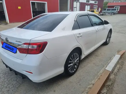 Toyota Camry 2014 года за 9 500 000 тг. в Костанай – фото 3