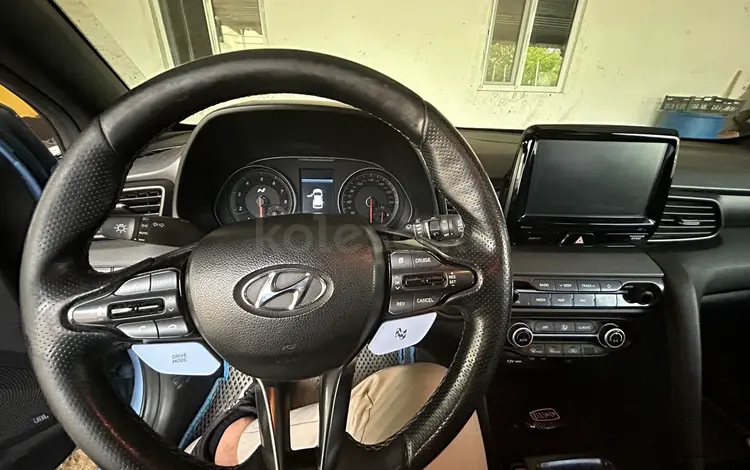 Hyundai Veloster 2018 годаfor11 000 000 тг. в Астана