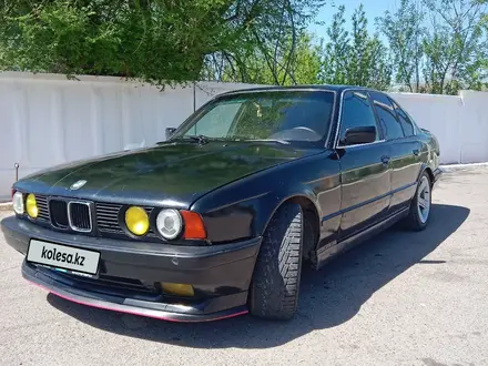 BMW 520 1991 года за 1 950 000 тг. в Алматы – фото 2