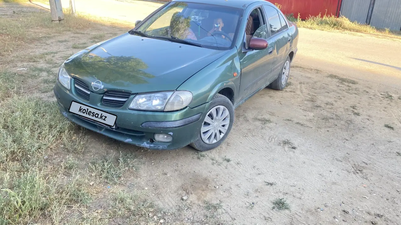 Nissan Almera, 2001