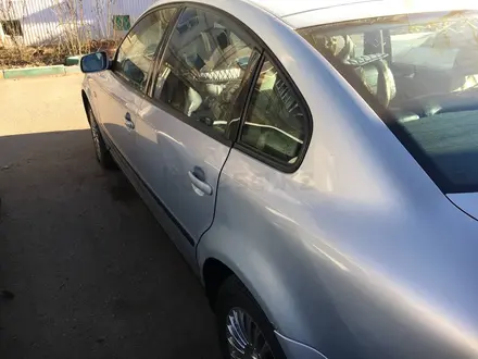 Volkswagen Passat 1998 года за 1 300 000 тг. в Уральск – фото 9