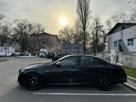 Mercedes-Benz E 63 AMG 2018 года за 42 000 000 тг. в Алматы – фото 51