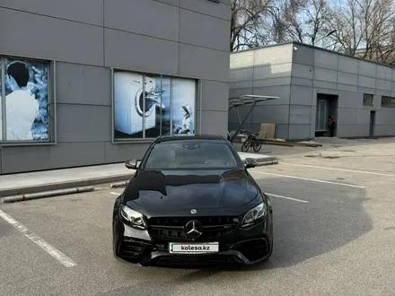 Mercedes-Benz E 63 AMG 2018 года за 42 000 000 тг. в Алматы – фото 29
