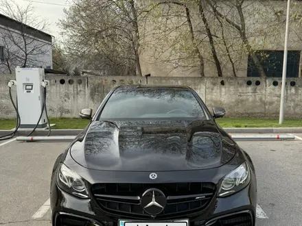 Mercedes-Benz E 63 AMG 2018 года за 42 000 000 тг. в Алматы – фото 47