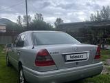 Mercedes-Benz C 180 1993 года за 1 800 000 тг. в Усть-Каменогорск – фото 4