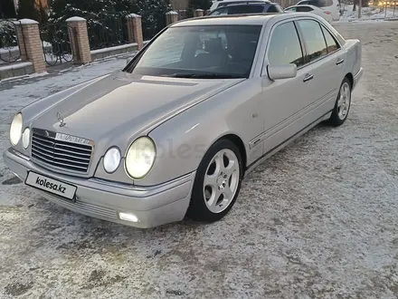 Mercedes-Benz E 55 AMG 1996 года за 4 300 000 тг. в Талдыкорган