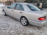 Mercedes-Benz E 55 AMG 1996 годаүшін4 300 000 тг. в Талдыкорган – фото 5