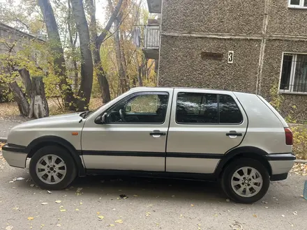 Volkswagen Golf 1992 года за 1 950 000 тг. в Караганда – фото 3