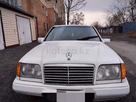 Mercedes-Benz E 200 1990 года за 1 400 000 тг. в Караганда – фото 6