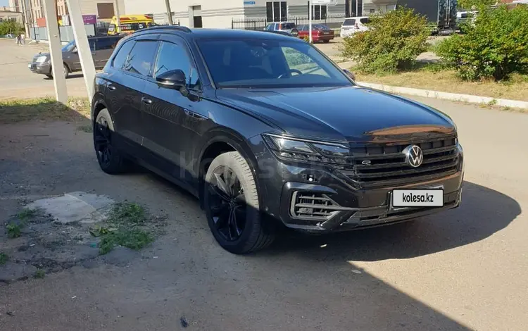 Volkswagen Touareg 2021 года за 31 000 000 тг. в Кокшетау