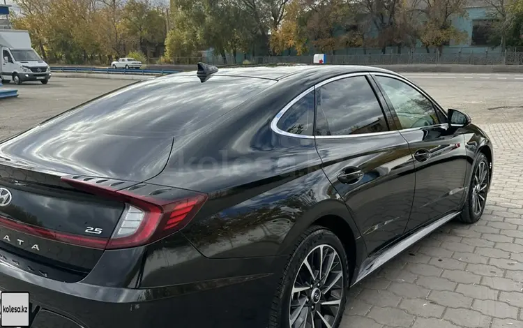 Hyundai Sonata 2022 года за 14 000 000 тг. в Караганда