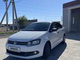 Volkswagen Polo 2013 года за 5 500 000 тг. в Атырау – фото 2