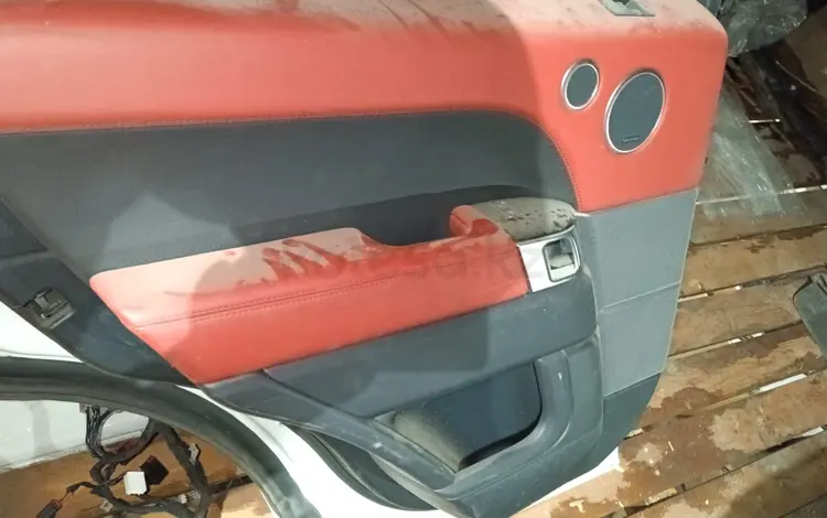 Обшивки дверей Range Rover Sport L494 за 130 000 тг. в Алматы
