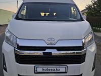 Toyota Hiace 2022 года за 25 500 000 тг. в Атырау