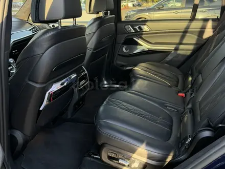 BMW X7 2021 года за 46 000 000 тг. в Астана – фото 8