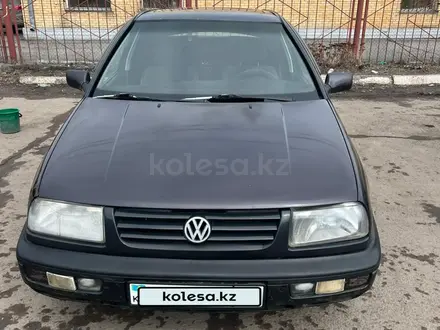 Volkswagen Vento 1992 года за 900 000 тг. в Караганда – фото 10