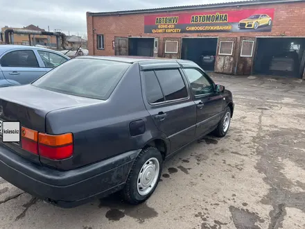 Volkswagen Vento 1992 года за 900 000 тг. в Караганда – фото 7