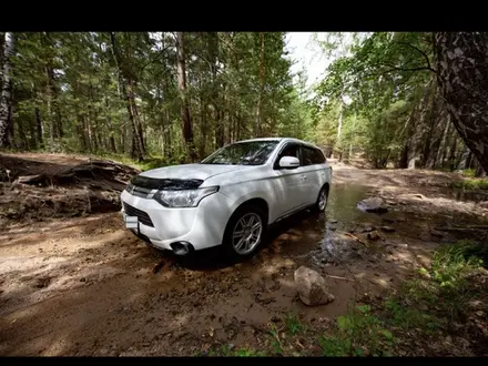 Mitsubishi Outlander 2014 года за 8 327 777 тг. в Караганда – фото 16