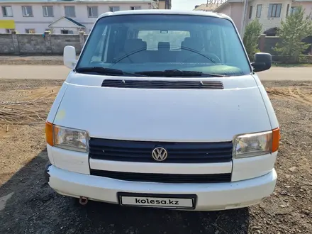 Volkswagen Multivan 1992 года за 2 200 000 тг. в Астана