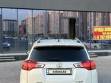 Toyota RAV4 2014 годаfor10 000 000 тг. в Астана – фото 2