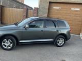 Volkswagen Touareg 2006 года за 5 500 000 тг. в Астана – фото 3