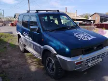 Nissan Mistral, 1996