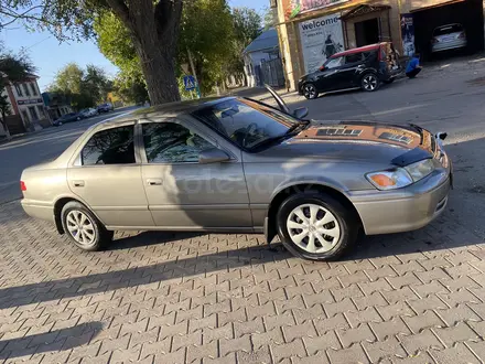 Toyota Camry 2000 года за 4 200 000 тг. в Кызылорда – фото 2