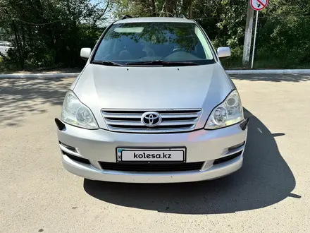 Toyota Avensis Verso 2005 года за 6 700 000 тг. в Актобе