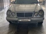 Mercedes-Benz E 230 1997 годаүшін1 800 000 тг. в Усть-Каменогорск