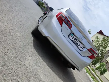Toyota Camry 2014 года за 7 750 000 тг. в Уральск – фото 4