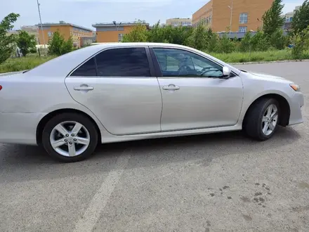Toyota Camry 2014 года за 7 750 000 тг. в Уральск – фото 5
