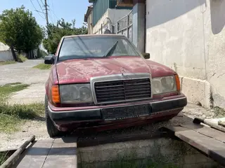 Mercedes-Benz E 260