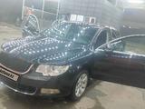 Skoda Superb 2012 годаүшін3 500 000 тг. в Алматы