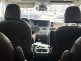 Toyota Sienna 2018 года за 16 000 000 тг. в Атырау – фото 2