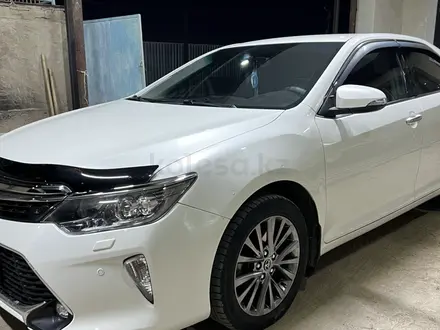 Toyota Camry 2017 года за 13 000 000 тг. в Тараз – фото 2