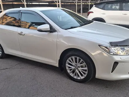 Toyota Camry 2017 года за 15 300 000 тг. в Алматы – фото 28