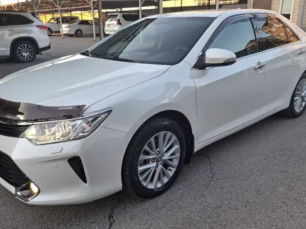 Toyota Camry 2017 года за 15 300 000 тг. в Алматы – фото 31