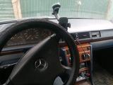 Mercedes-Benz E 200 1992 годаүшін700 000 тг. в Актау