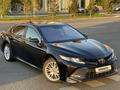 Toyota Camry 2018 года за 11 400 000 тг. в Астана