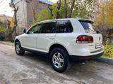 Volkswagen Touareg 2007 года за 5 800 000 тг. в Шымкент – фото 2