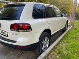 Volkswagen Touareg 2007 года за 5 800 000 тг. в Шымкент – фото 5