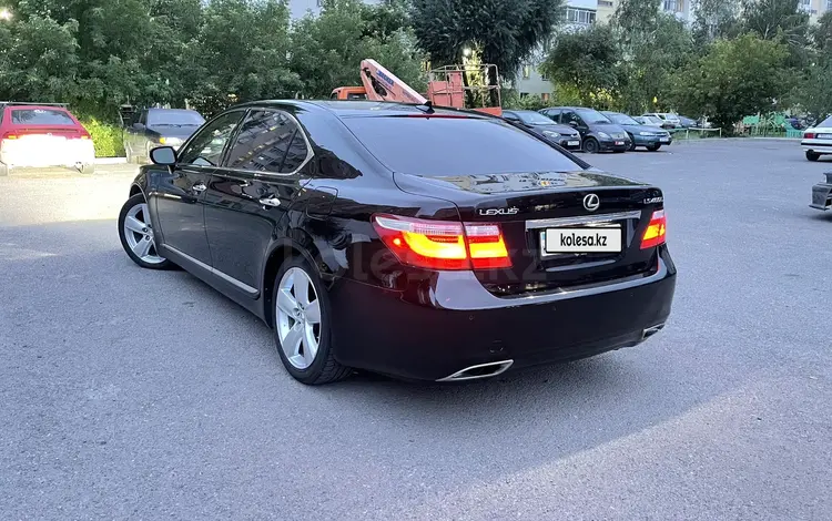 Lexus LS 460 2008 года за 7 500 000 тг. в Астана