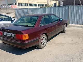 Audi 100