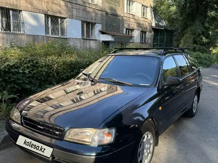 Toyota Carina E 1995 года за 3 500 000 тг. в Алматы – фото 2