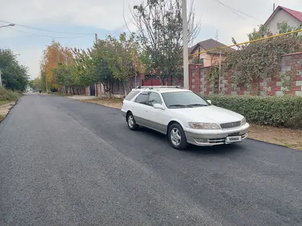 Toyota Mark II Qualis 1997 года за 5 300 000 тг. в Алматы