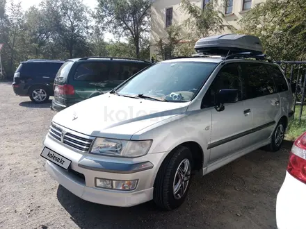 Mitsubishi Space Wagon 2004 года за 4 000 000 тг. в Актобе – фото 2