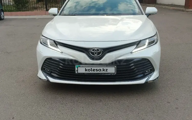 Toyota Camry 2019 годаүшін12 500 000 тг. в Усть-Каменогорск