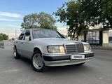 Mercedes-Benz E 220 1993 года за 1 800 000 тг. в Павлодар – фото 2
