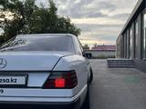 Mercedes-Benz E 220 1993 года за 1 800 000 тг. в Павлодар – фото 5