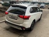 Mitsubishi Outlander 2021 годаүшін13 800 000 тг. в Астана – фото 4